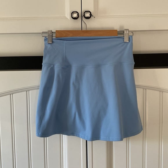 VUORI Women’s Volley Skirt Size XS Light Blue High Rise - Picture 2 of 5